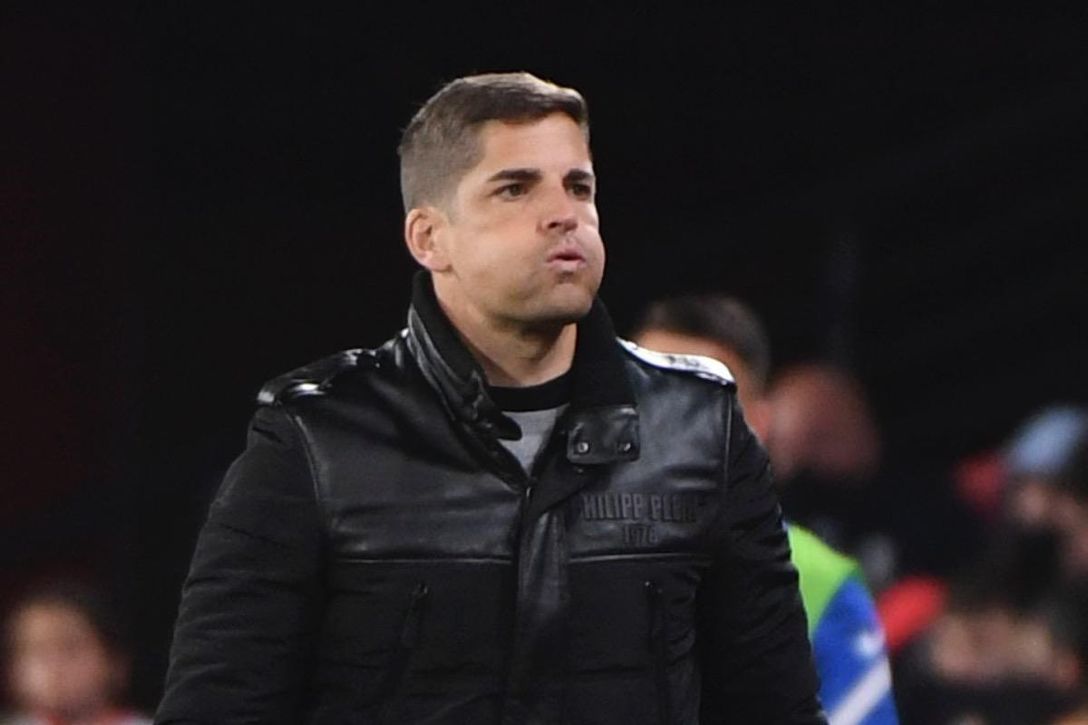 Robert Moreno: el Valencia, el estado anímico del Granada, las ausencias de Arezo...