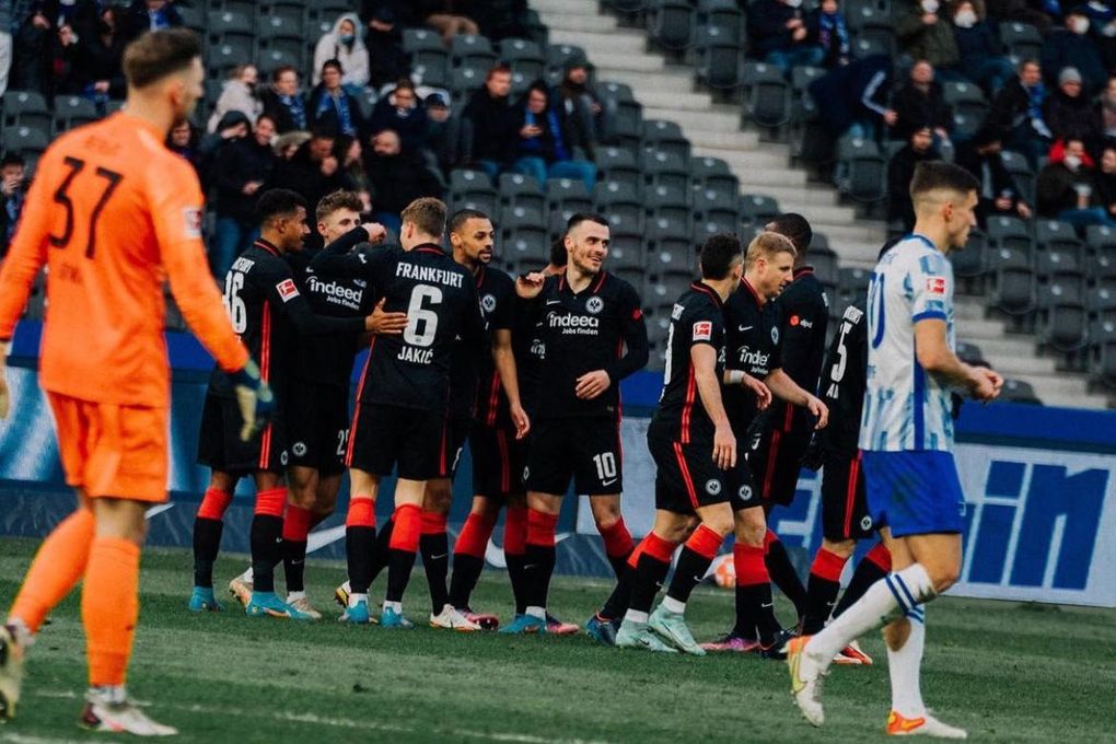 1-4. El Eintracht de Frankurt recarga pólvora antes de visitar al Betis este miércoles