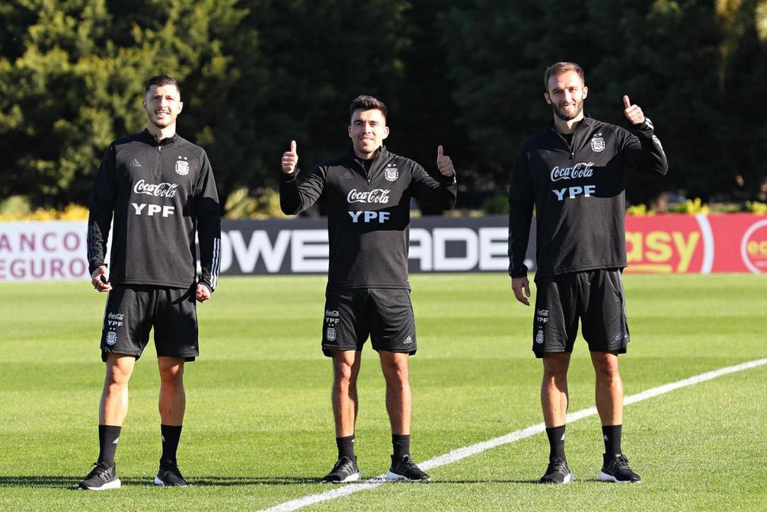 Más partidos para Guido Rodríguez y Pezzella: Scaloni vuelve a llamar a los dos argentinos del Betis