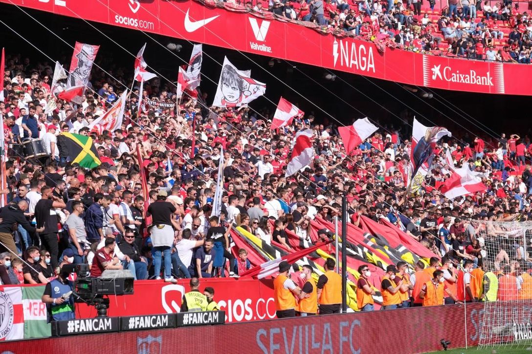 El Sevilla pone entradas a mitad de precio para los socios... y a 9.999 euros para el West Ham