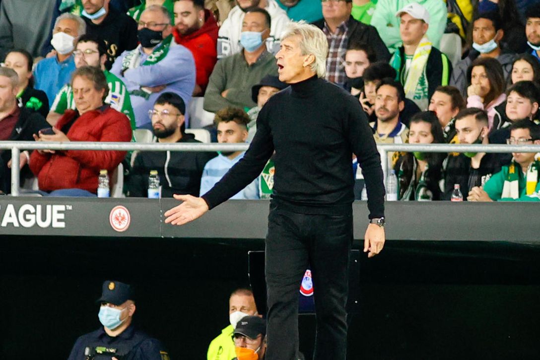 Pellegrini ve medio lleno el vaso del Betis, lamenta "dos goles tontos" y aclara el parte de bajas para el domingo