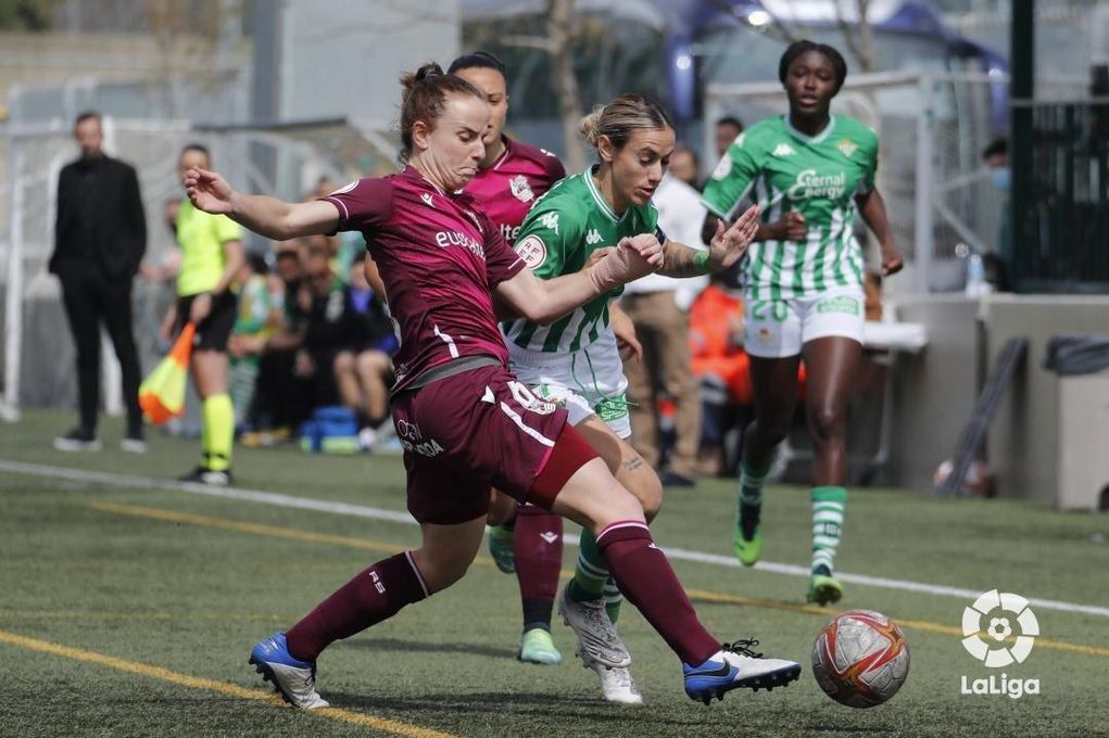 Real Betis Féminas 0-3 Real Sociedad: Goleada donostiarra en Sevilla para aplazar el alirón culé