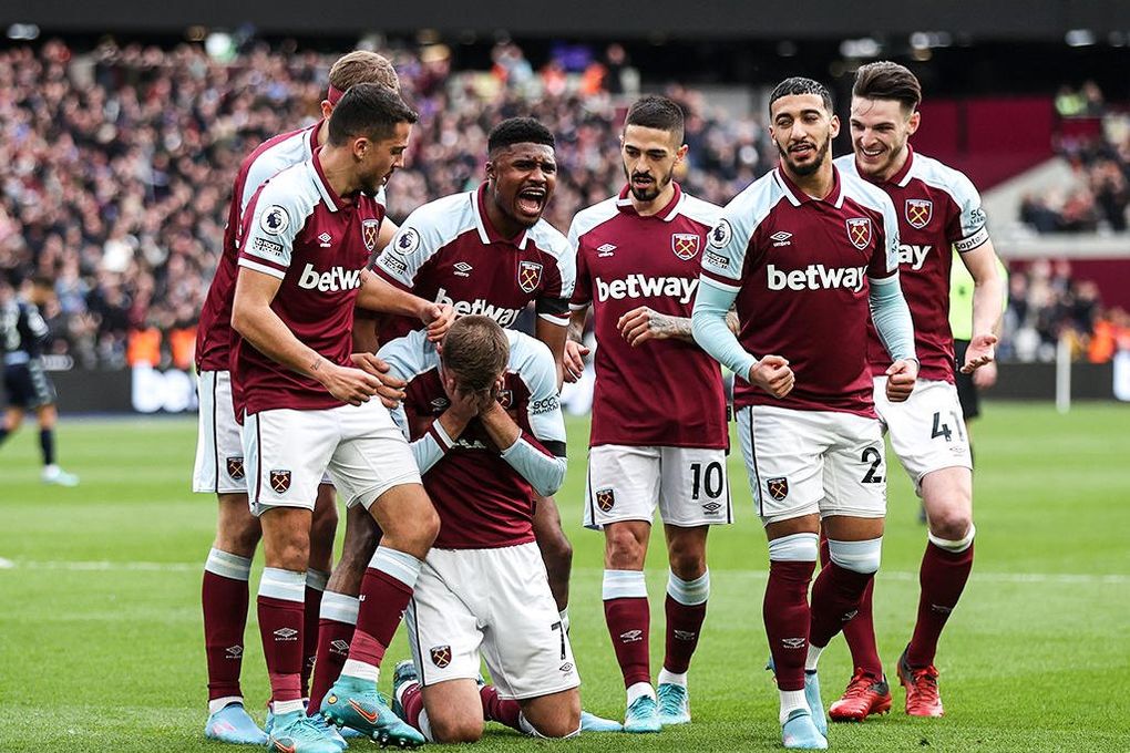 Un triunfo, mucha emoción, dos lesiones importantes y lágrimas de desahogo: el cóctel anímico del West Ham antes de recibir al Sevilla