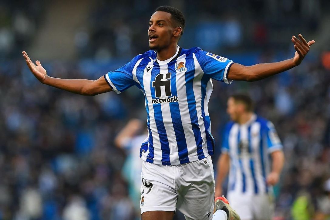 Los tres 'gigantes' europeos que quieren a Alexander Isak