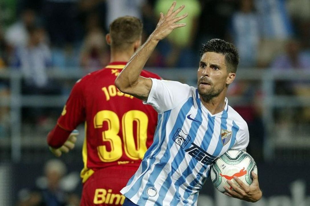 El Málaga nunca le cerró la puerta a un Adrián que se marchó "con pena"