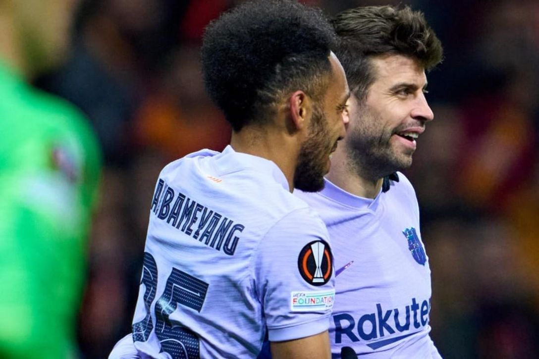 (1-2) Pedri y Aubameyang meten al Barça en cuartos de la Europa League