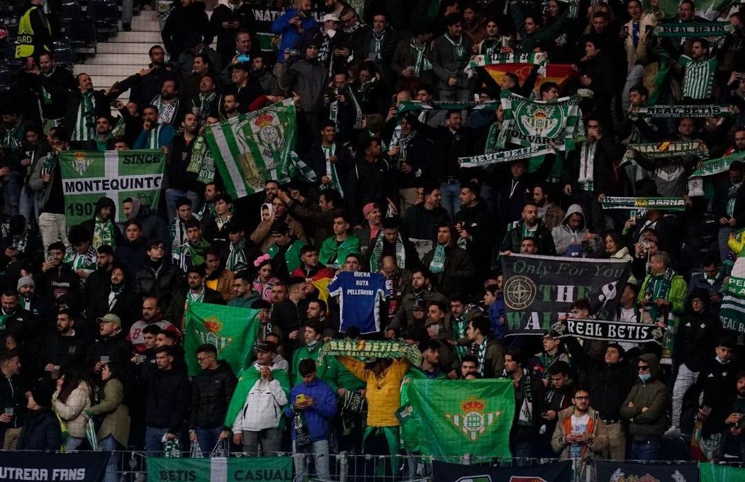 Hasta el Eintracht se rinde al Betis y su afición: "Nuestros respetos"