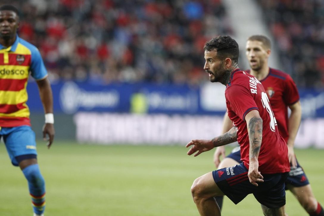 Tras ganar al Levante, a ayudar a Ucrania