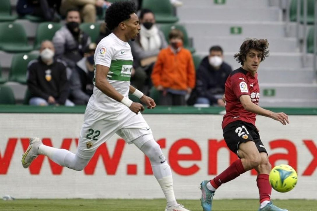 Dura sanción a Mojica por su "hijo de puta" al árbitro