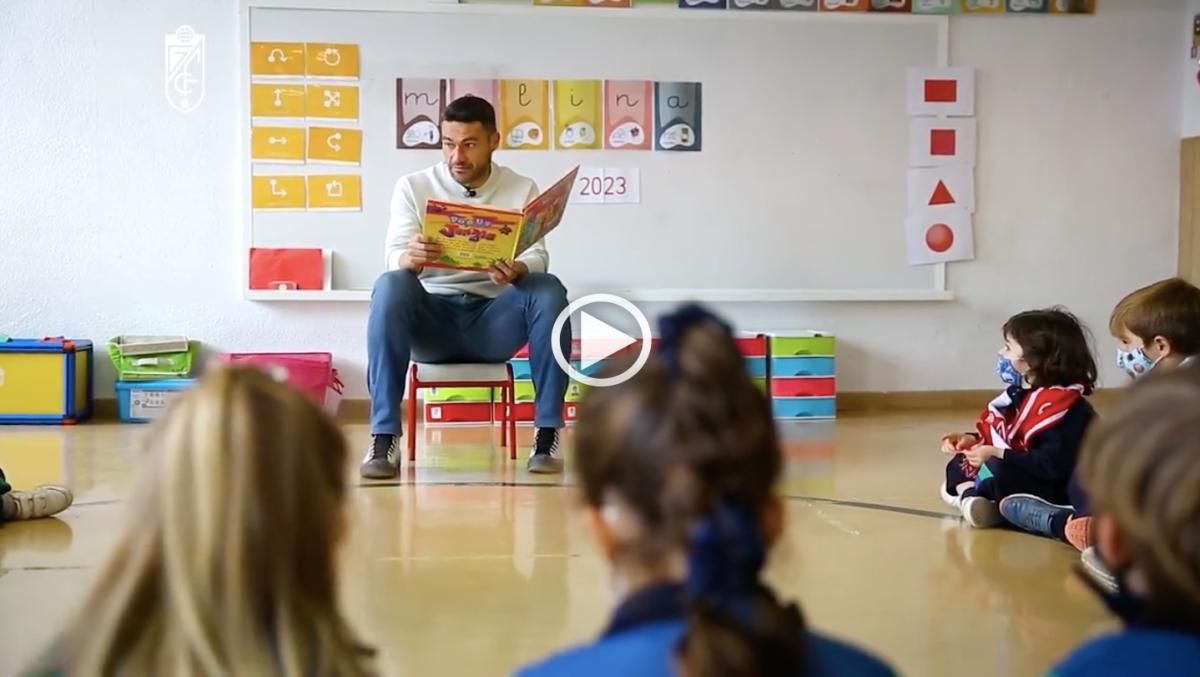 El original vídeo del Granada para anunciar la renovación de Jorge Molina