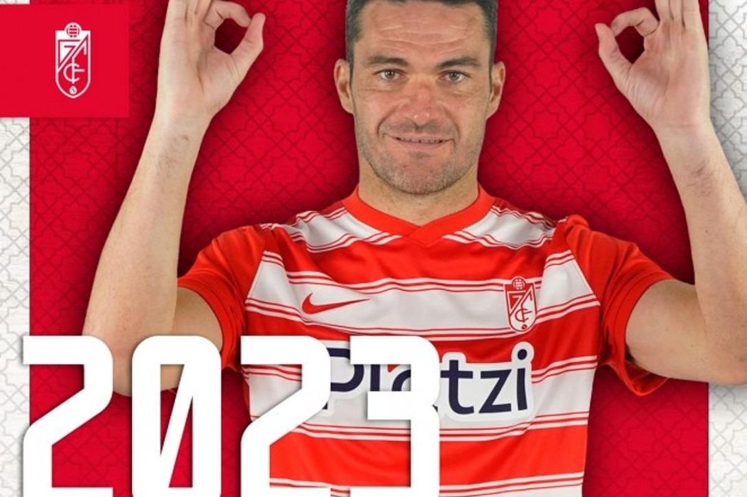 Oficial: Jorge Molina hasta 2023