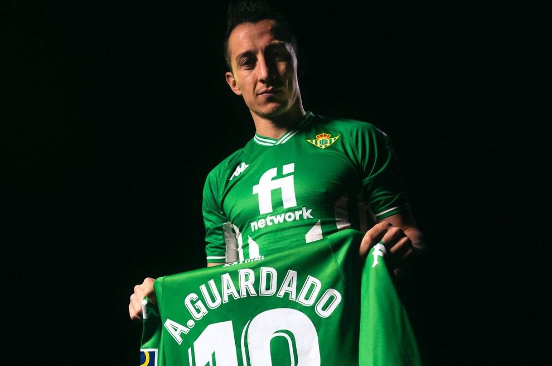 Oficial: Guardado renueva con el Real Betis