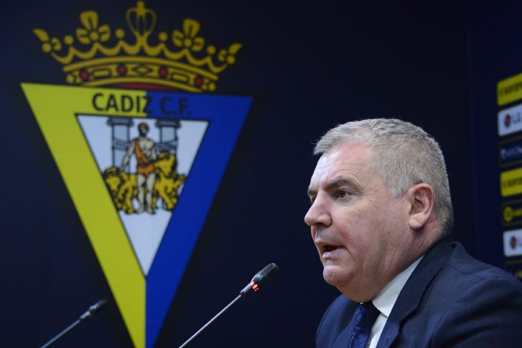 El Cádiz se olvida del nuevo estadio y conversa con el Ayuntamiento por la compra del Nuevo Mirandilla