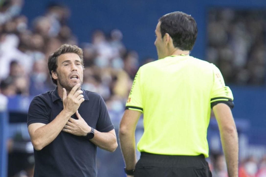 Nueva designación arbitral polémica para dirigir el Almería - Girona