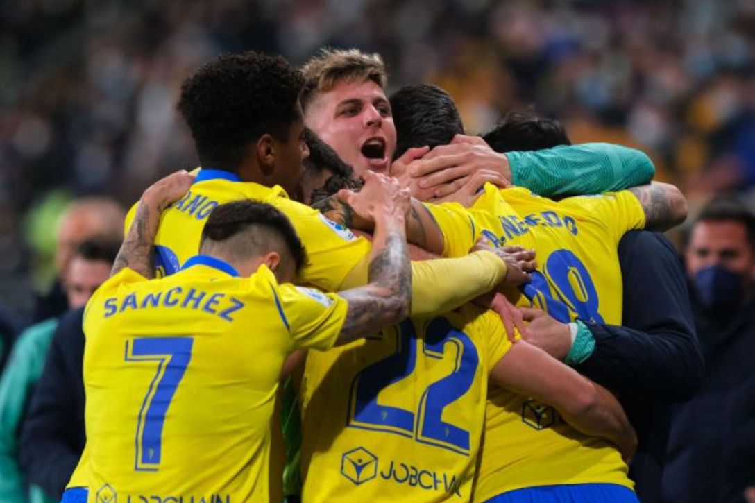 Filtran los salarios de los jugadores del Cádiz