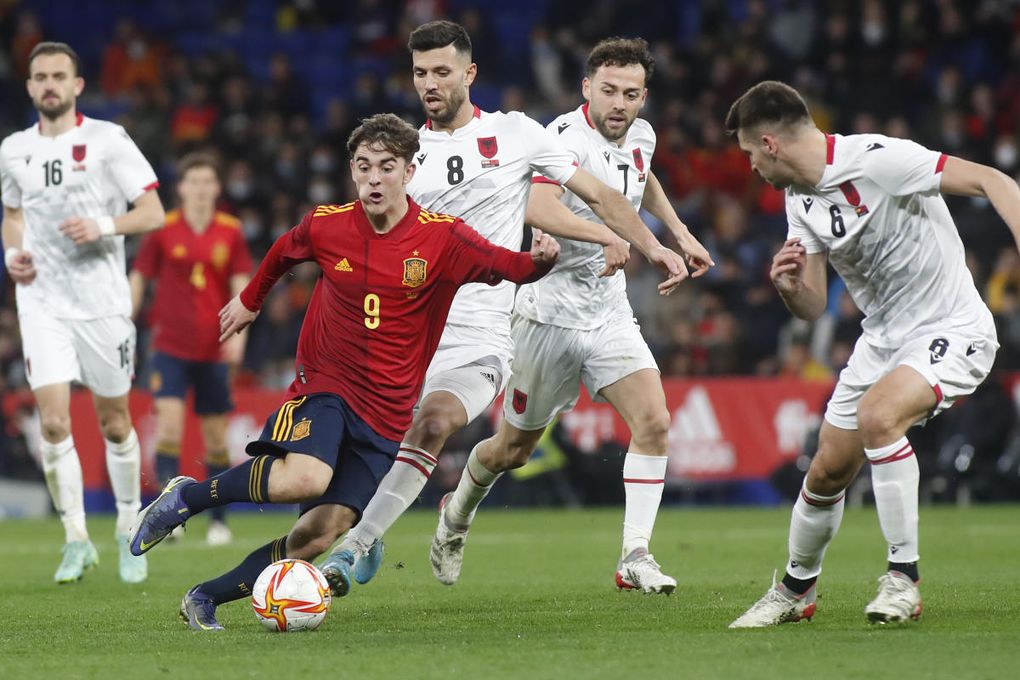 España 2-1 Albania: Dani Olmo pone el final feliz a la fiesta de la selección en Cataluña