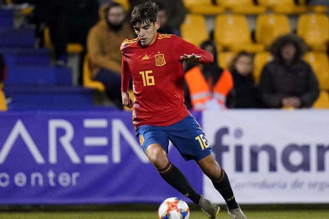 Despreciado por Mourinho, estuvo en la agenda de Betis y Sevilla y ahora no arranca en el Getafe