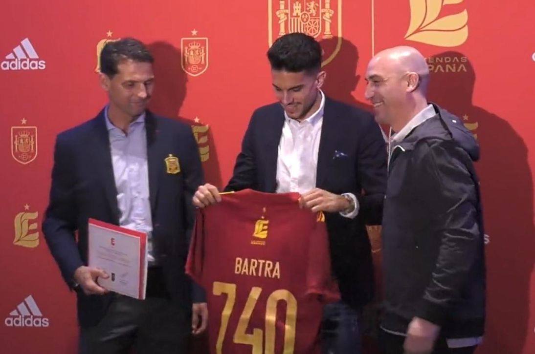 Marc Bartra 'vuelve' a La Roja