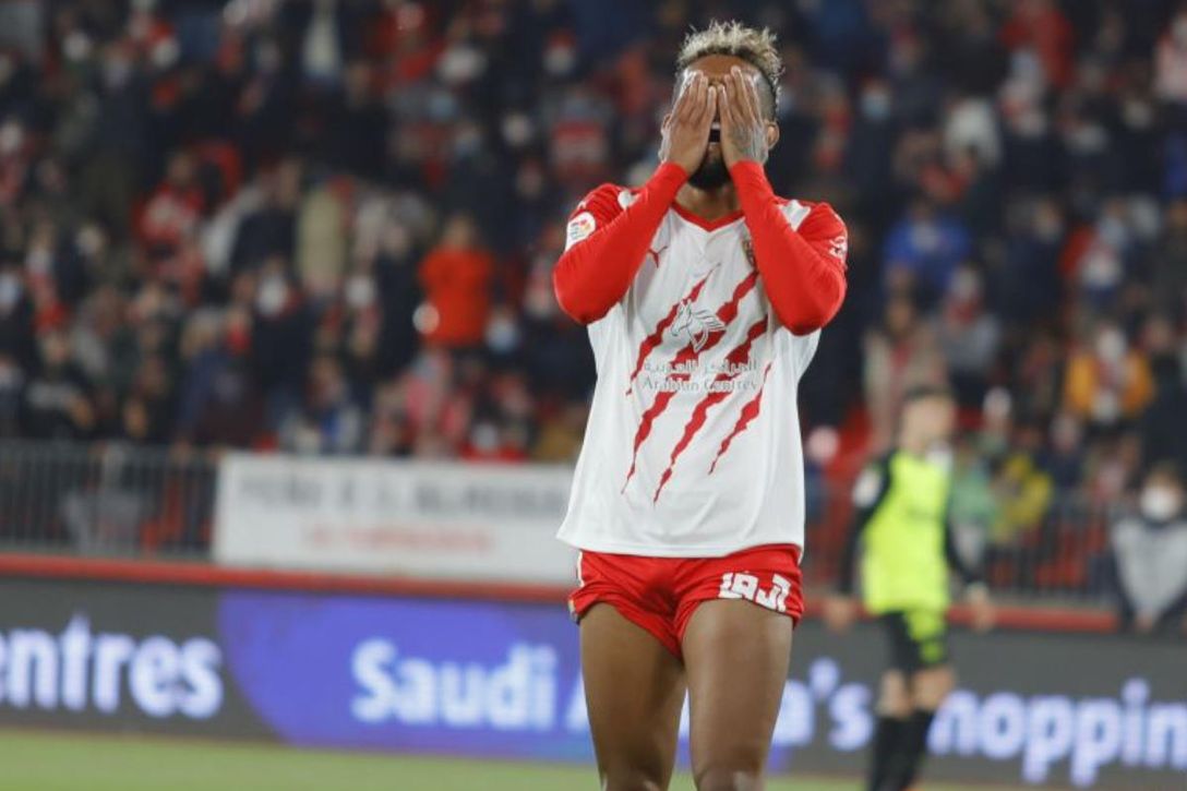 Almería 0-1 Girona: dos penaltis fallados para la vergüenza en Almería