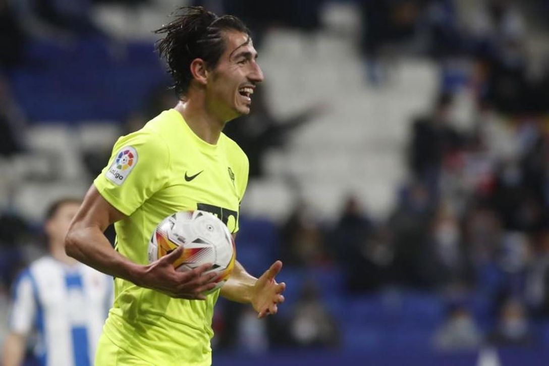 Las opciones del Valencia de cerrar a Pere Milla después de que se le escapara Joselu