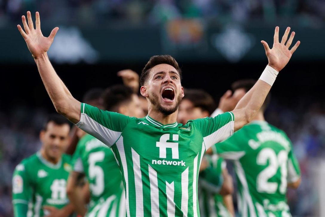 El Barça mete a Álex Moreno en su lista de fichajes