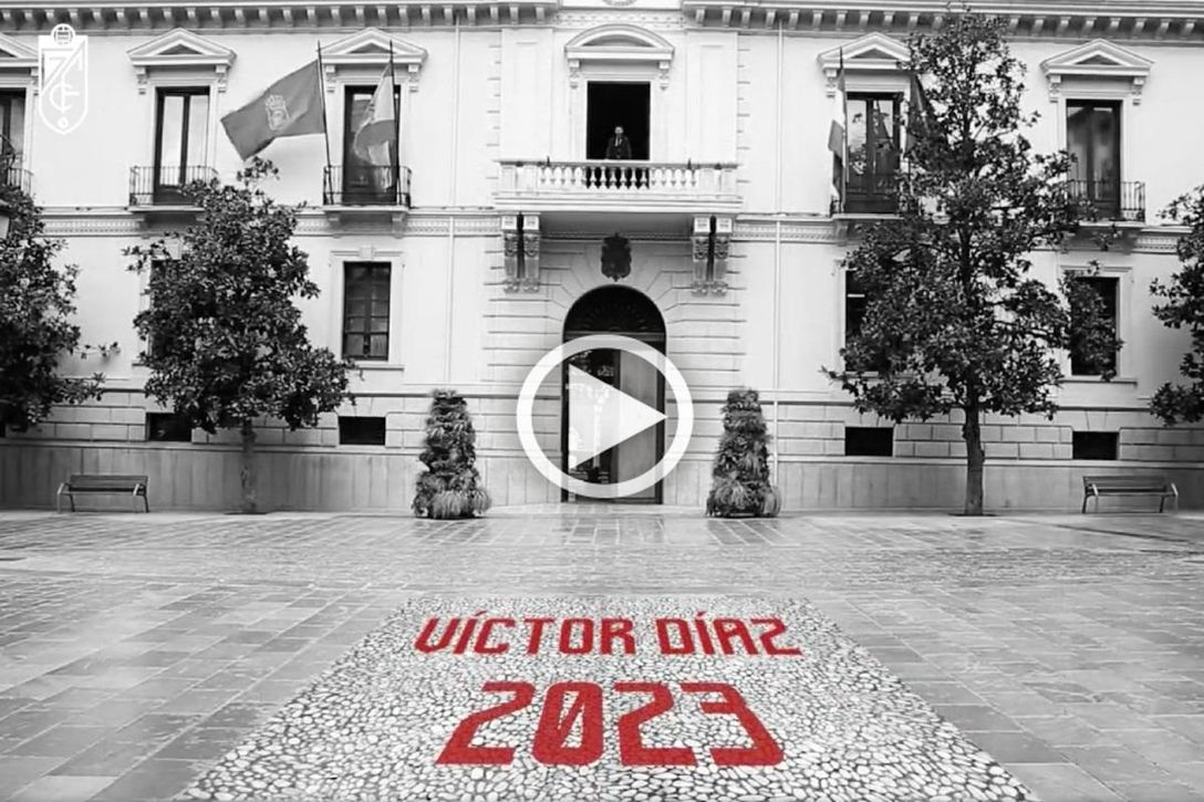 Oficial: El Granada renueva a Víctor Díaz un año más