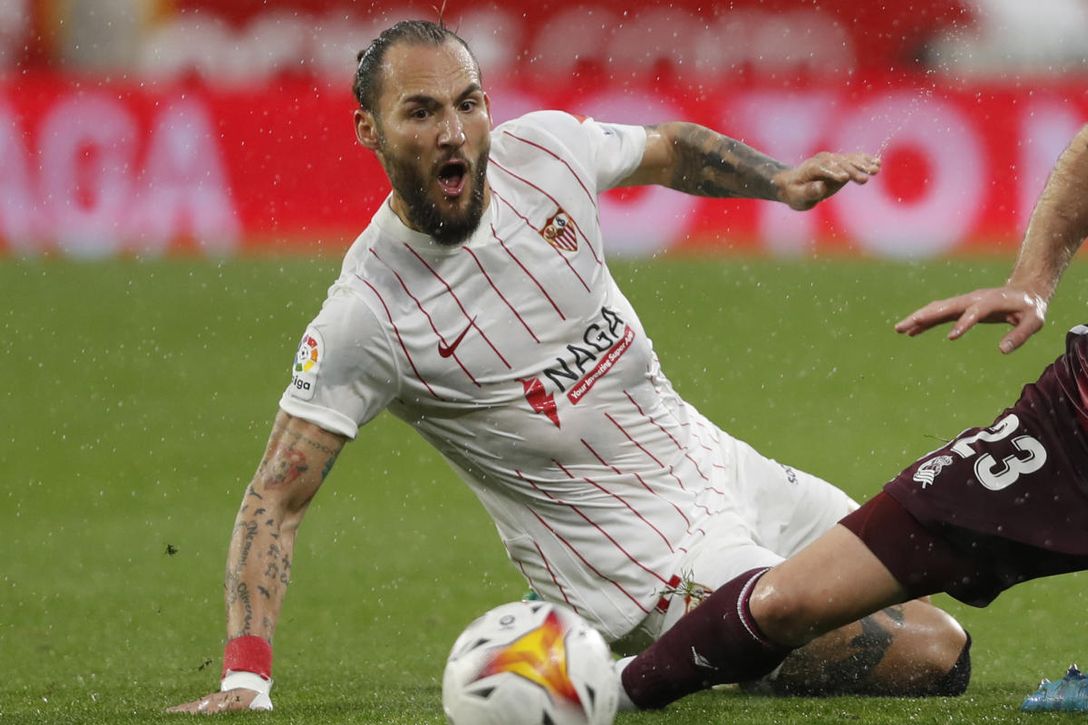 Gudelj avisa al Barça y se ofrece para sofocar el 'incendio': "Estaré preparado"