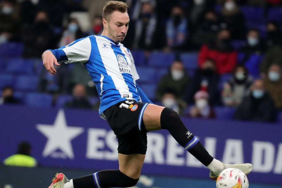 Loren Morón reclama su oportunidad para hacerle un favor al Betis