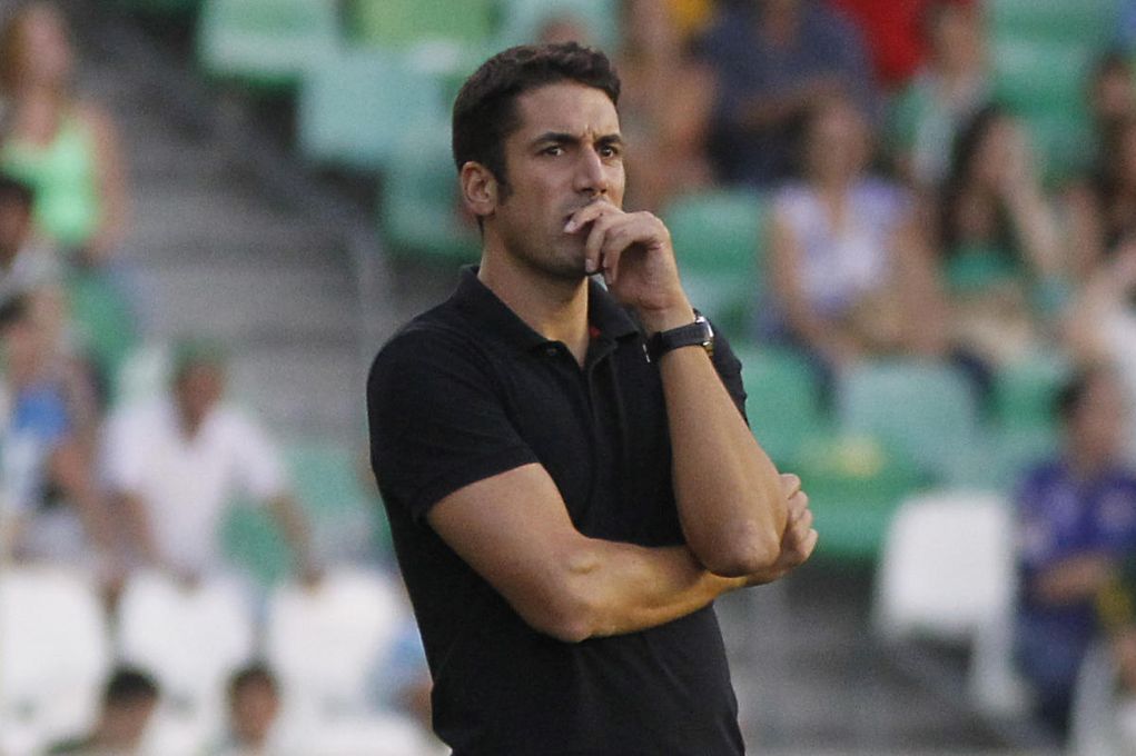 Un ex de Betis y Villarreal, favorito para sustituir a Mendilibar como entrenador del Alavés