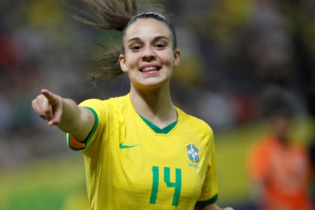 Las selecciones femeninas de Brasil y Hungría entrenan en el Pinatar Arena