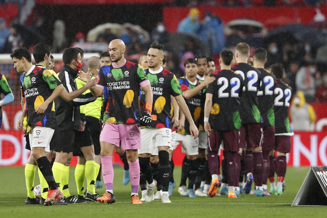 El Sevilla FC pone entradas al 50% para sus socios ante el Granada