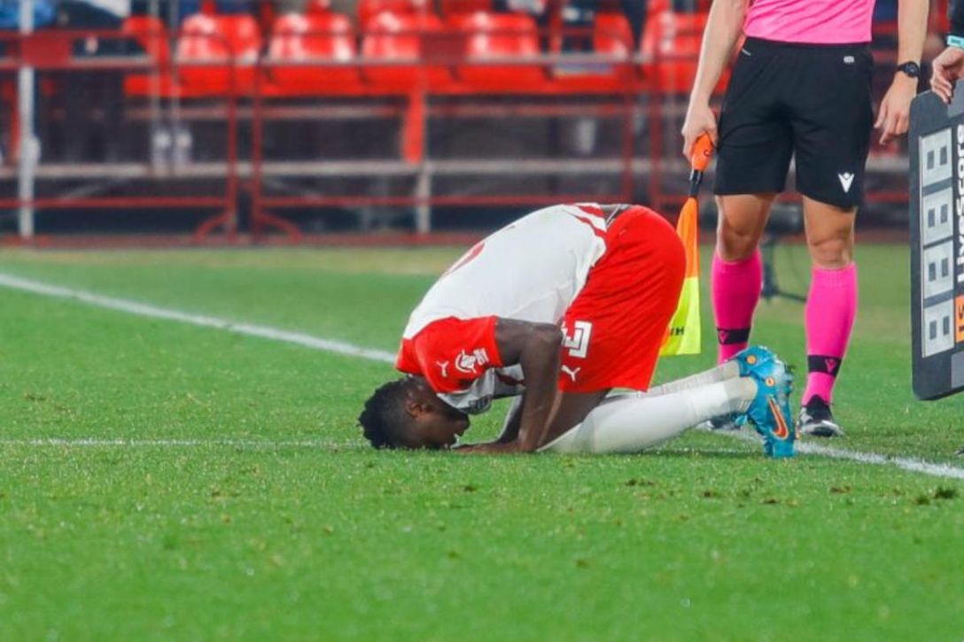 El gol más surrealista de la carrera de Sadiq