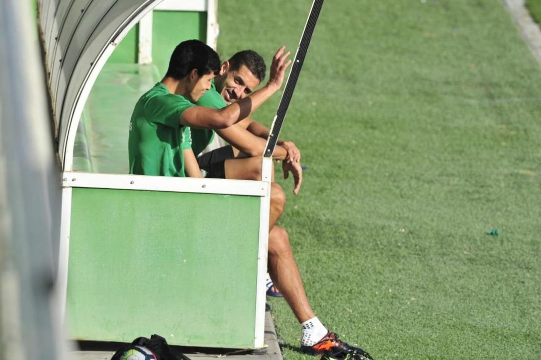 El Almería piensa en un ex del Betis para reforzar el centro de su defensa