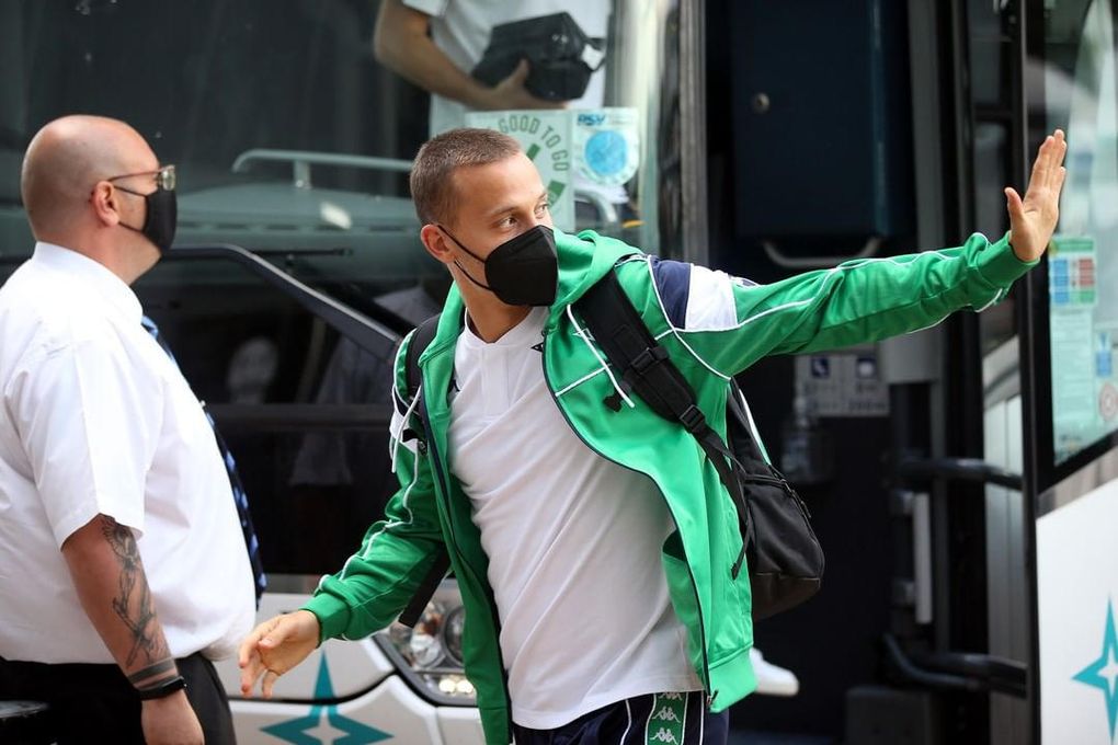 Lista de 24 convocados en el Betis, que viaja a Cádiz con seis altas y cuatro bajas