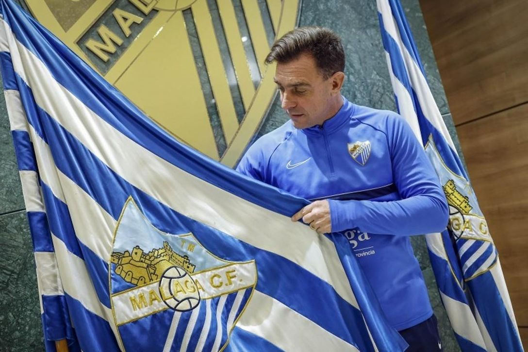 Guede rebosa malaguismo: "Pregunté si había camas para dormir en La Rosaleda"