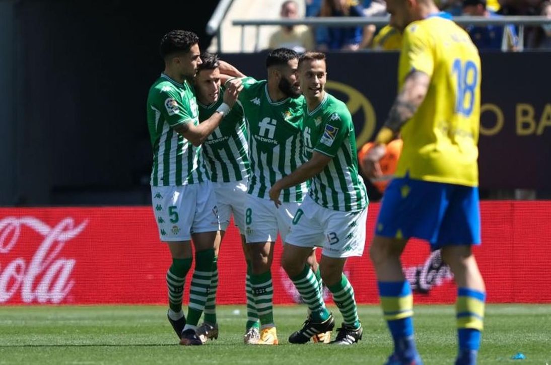 Tello: "El equipo sigue creyendo y luchando por estar en Champions"