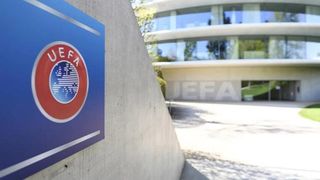La UEFA te quita con el 'Fair Play Financiero', pero te da con una medida que ya reportó 1,6 kilos a los nuestros