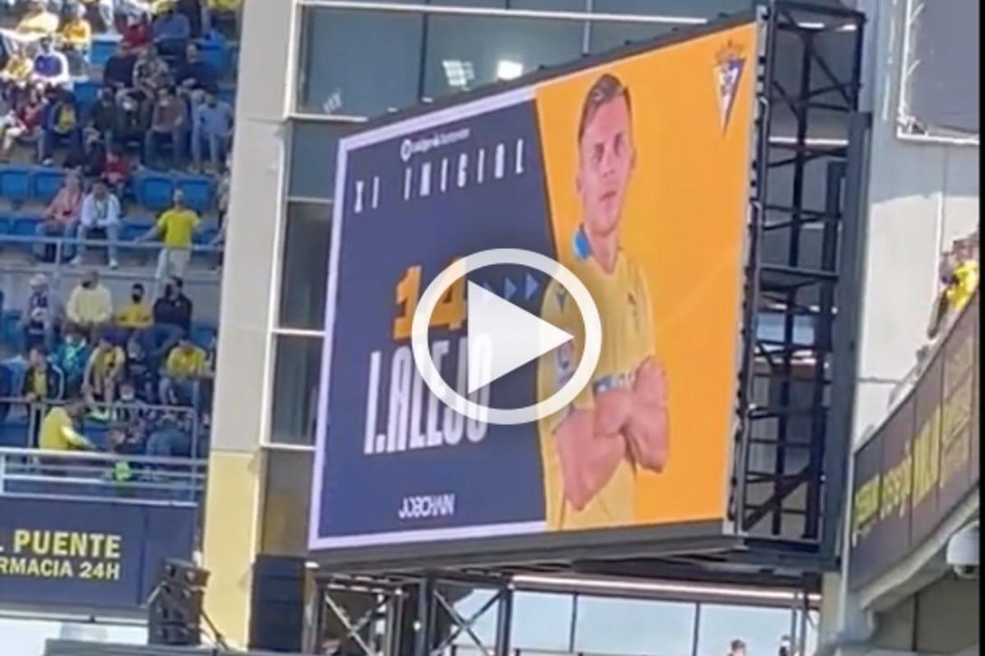 El show de Ardentía contra el Betis: "Entra mejor en la defensa que pegarse a las dos de la tarde un salmorejo. Con el 14, Iván Alejo".