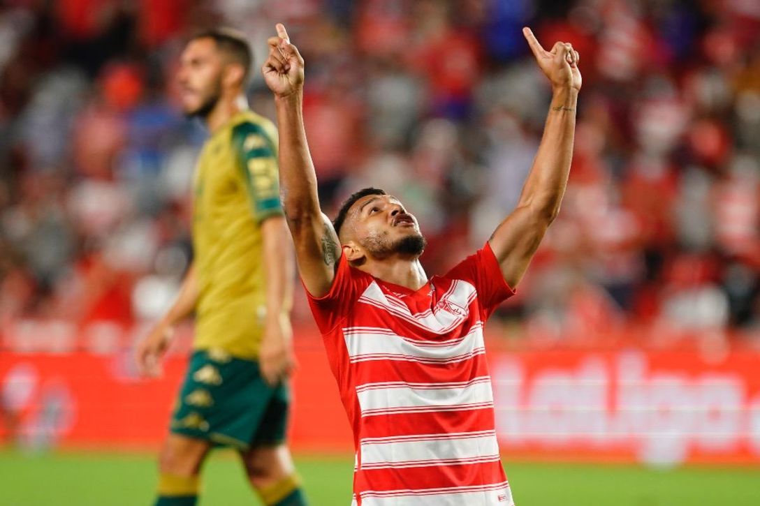 El segundo jugador de Primera del siglo XXI con más partidos consecutivos jugados con el Granada