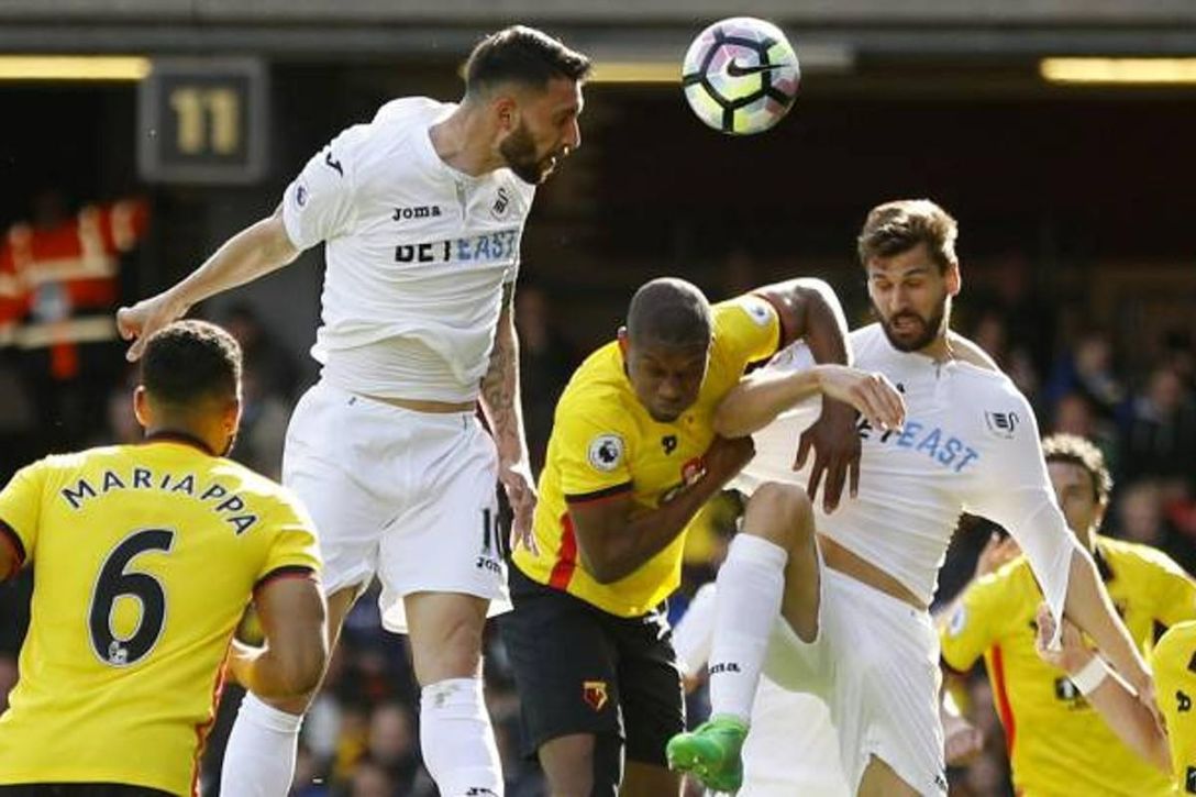 Pretendido por Betis y Sevilla, fracasó en Málaga e Inglaterra y ahora es el pichichi de la Segunda División