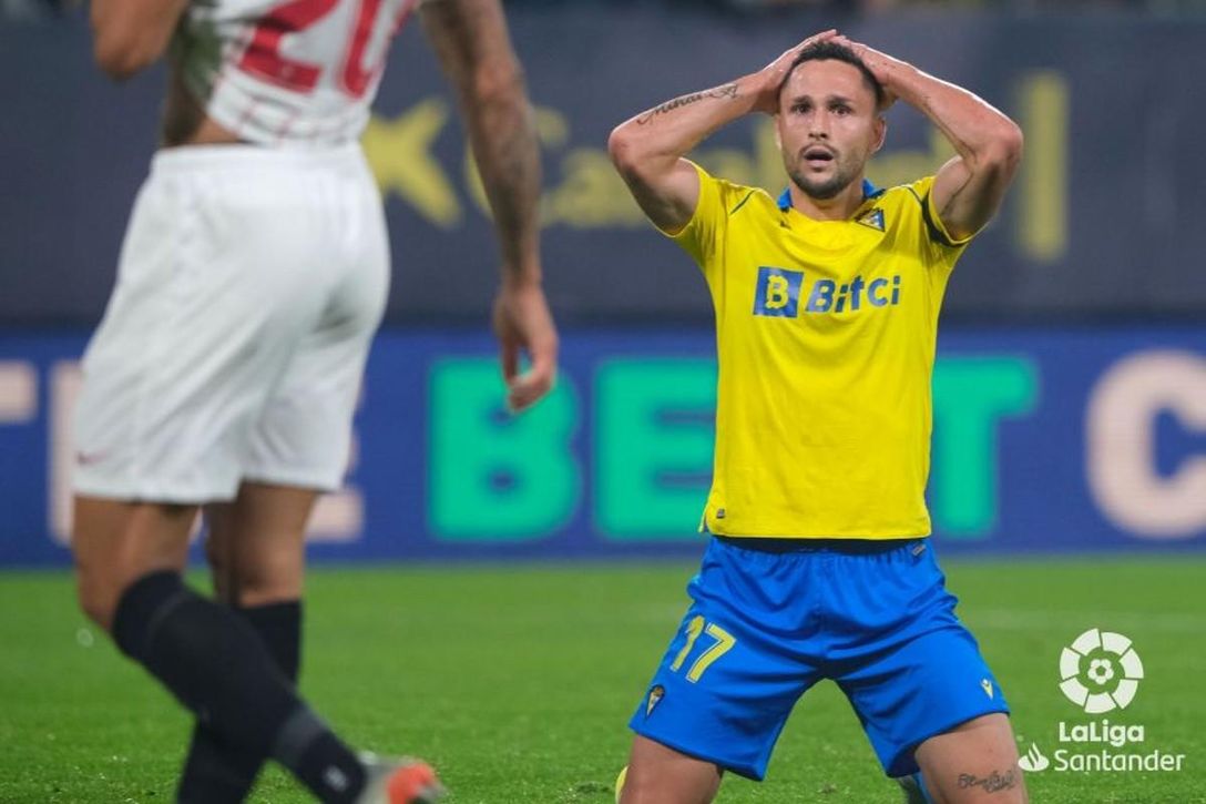 El dato con los penaltis que enfada al cadismo y alegra al sevillismo