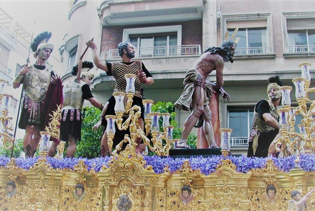 Itinerario y horarios del Jueves Santo en la Semana Santa de Sevilla