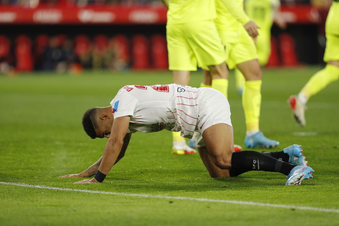 Diego Carlos se sincera: cómo vivió su posible marcha al Newcastle, la eliminación del Sevilla en Europa y un futuro como internacional español