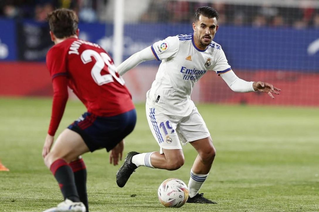 "Ceballos y yo hablamos de tú a tú sobre el Betis, pero no tengo ni idea de lo que va a hacer"