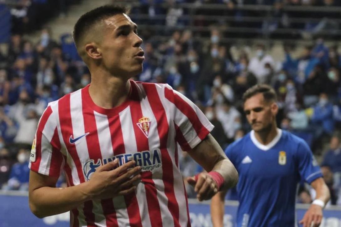 El delantero que fue prioridad del Cádiz sigue sin aclarar su futuro