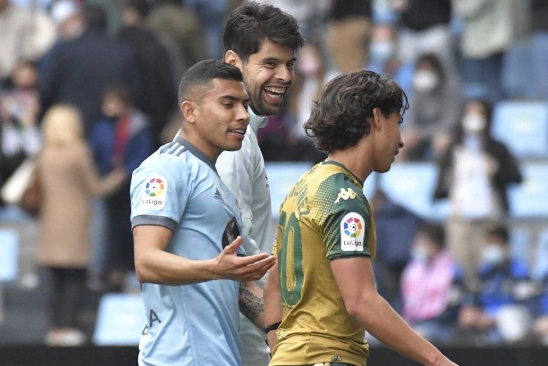 Más cerca de Lainez y Macías que de Tecatito Corona y Guardado