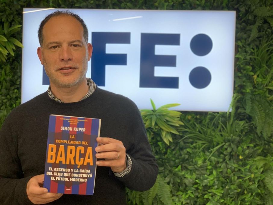 Simon Kuper: "El Barça no puede pagar ahora salarios top"