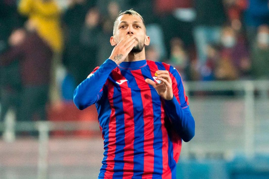 Forjado con nombre de leyenda, estrella en Segunda y ahora en la agenda del Cádiz CF