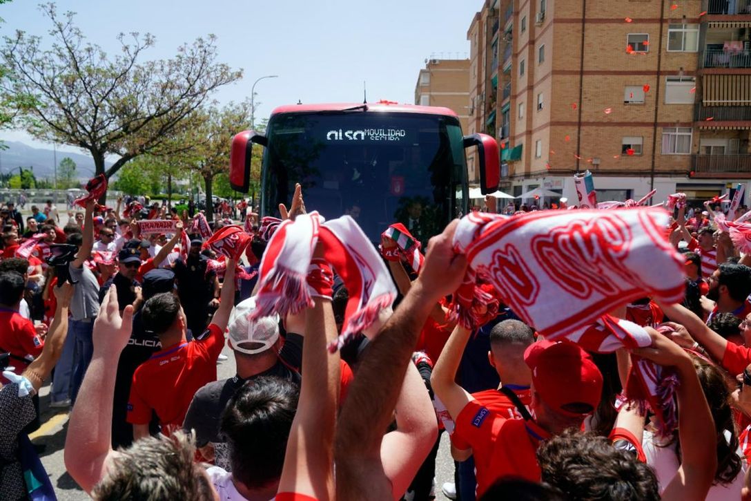 La Grada de animación del Granada denuncia censura por parte del club