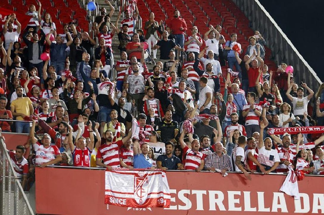 El club cumple con lo prometido y organiza el viaje a Mallorca... A buen precio